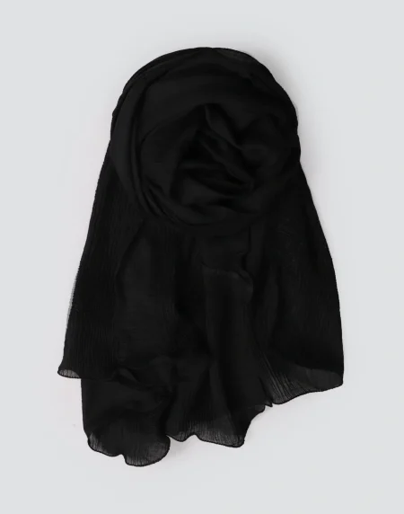 شال مشکی دور عروسکی
