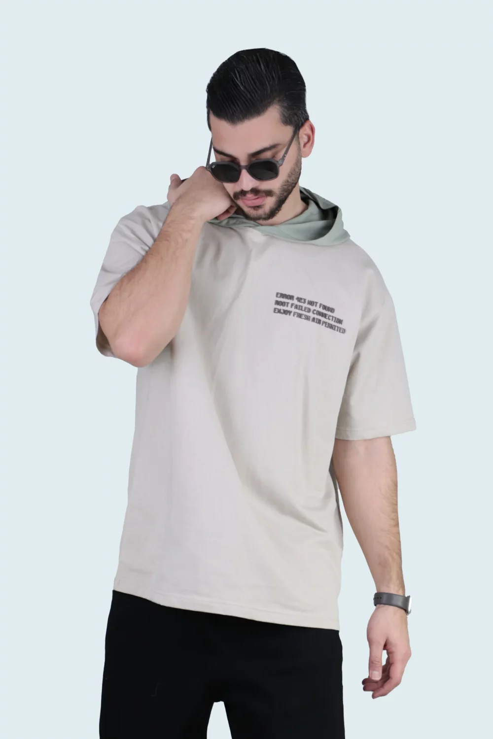 تیشرت کلاه دار