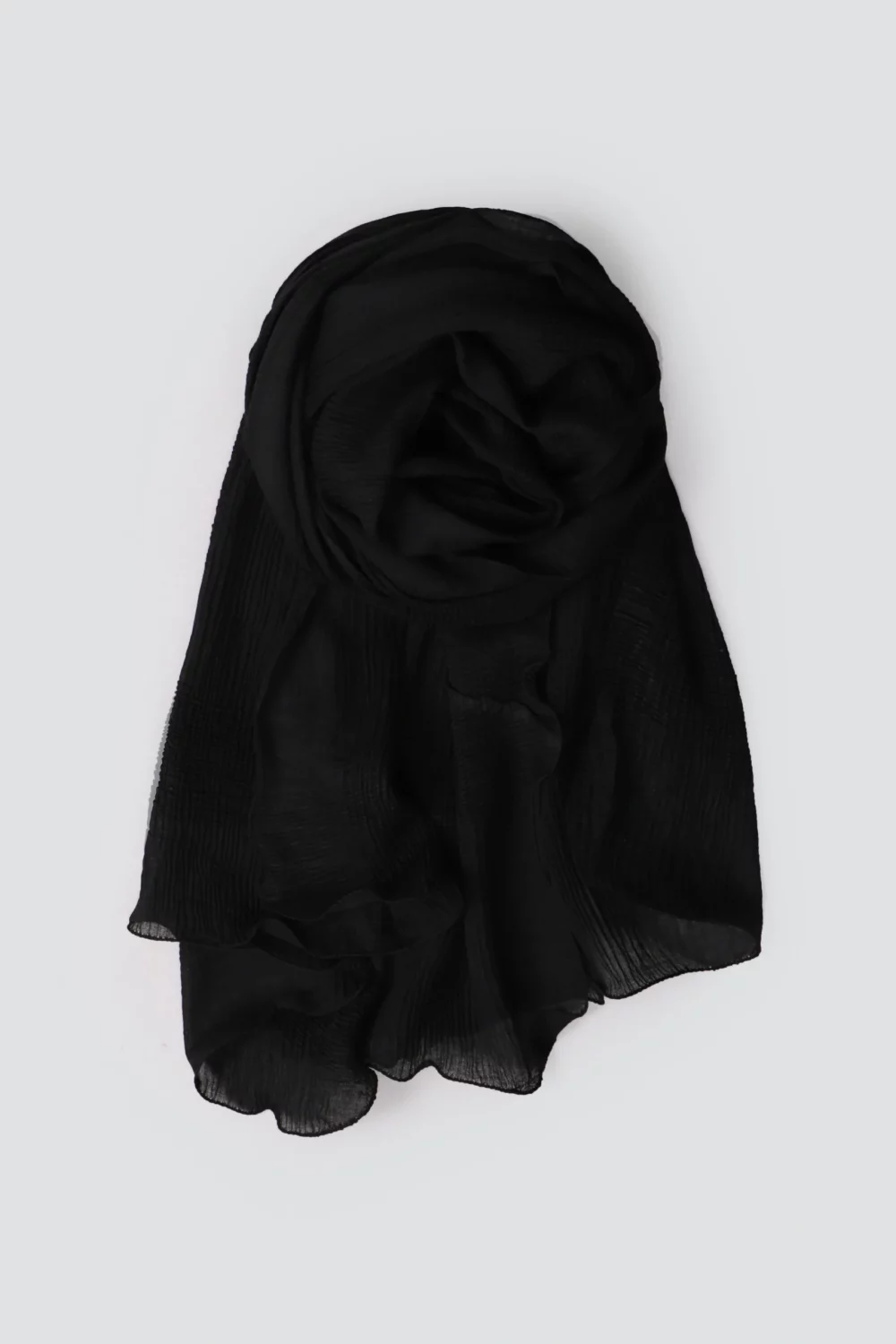 شال مشکی دور عروسکی